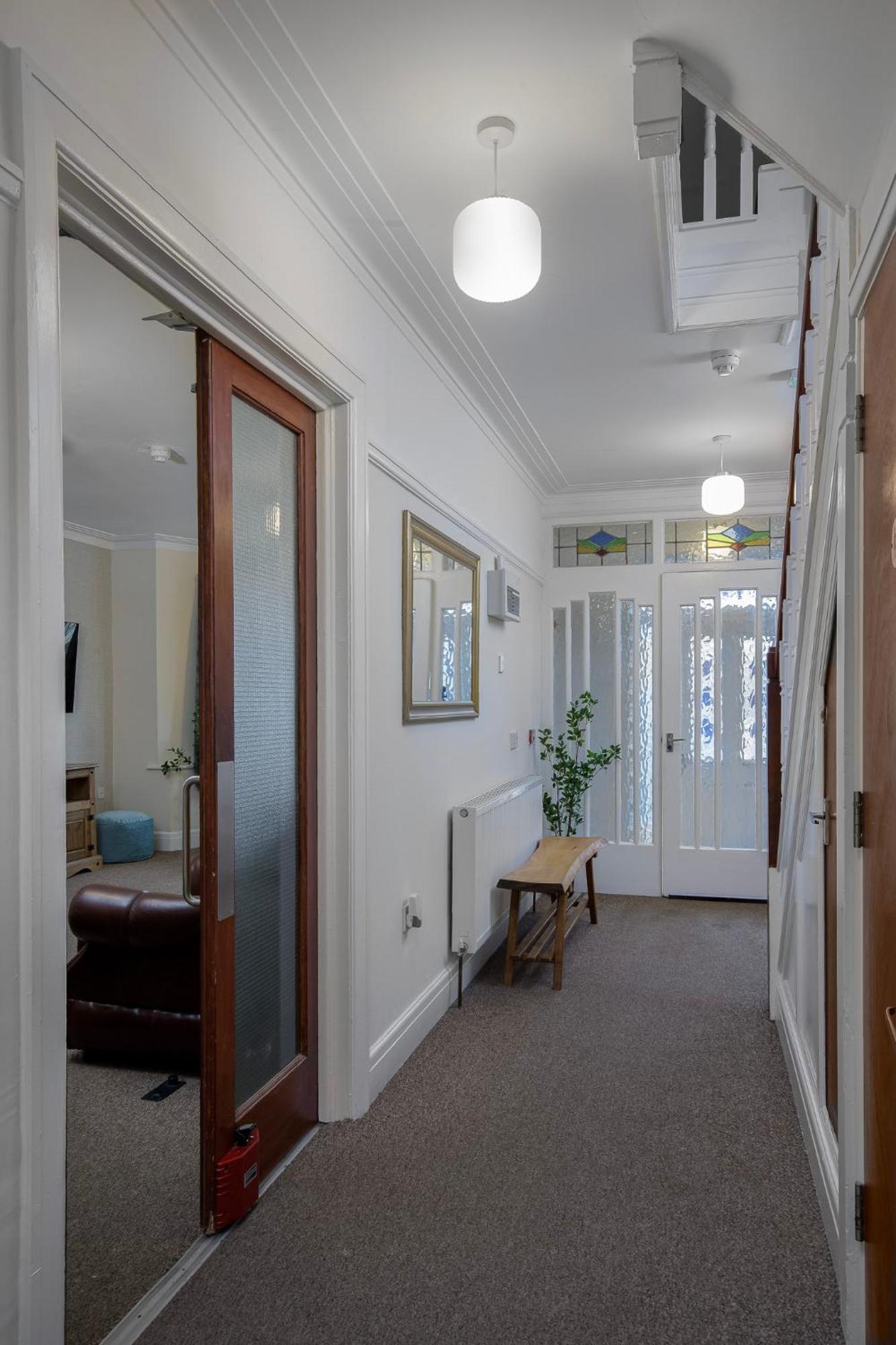 בלקפול Arnside - Spacious 10-Bedroom Seaside Cottage מראה חיצוני תמונה