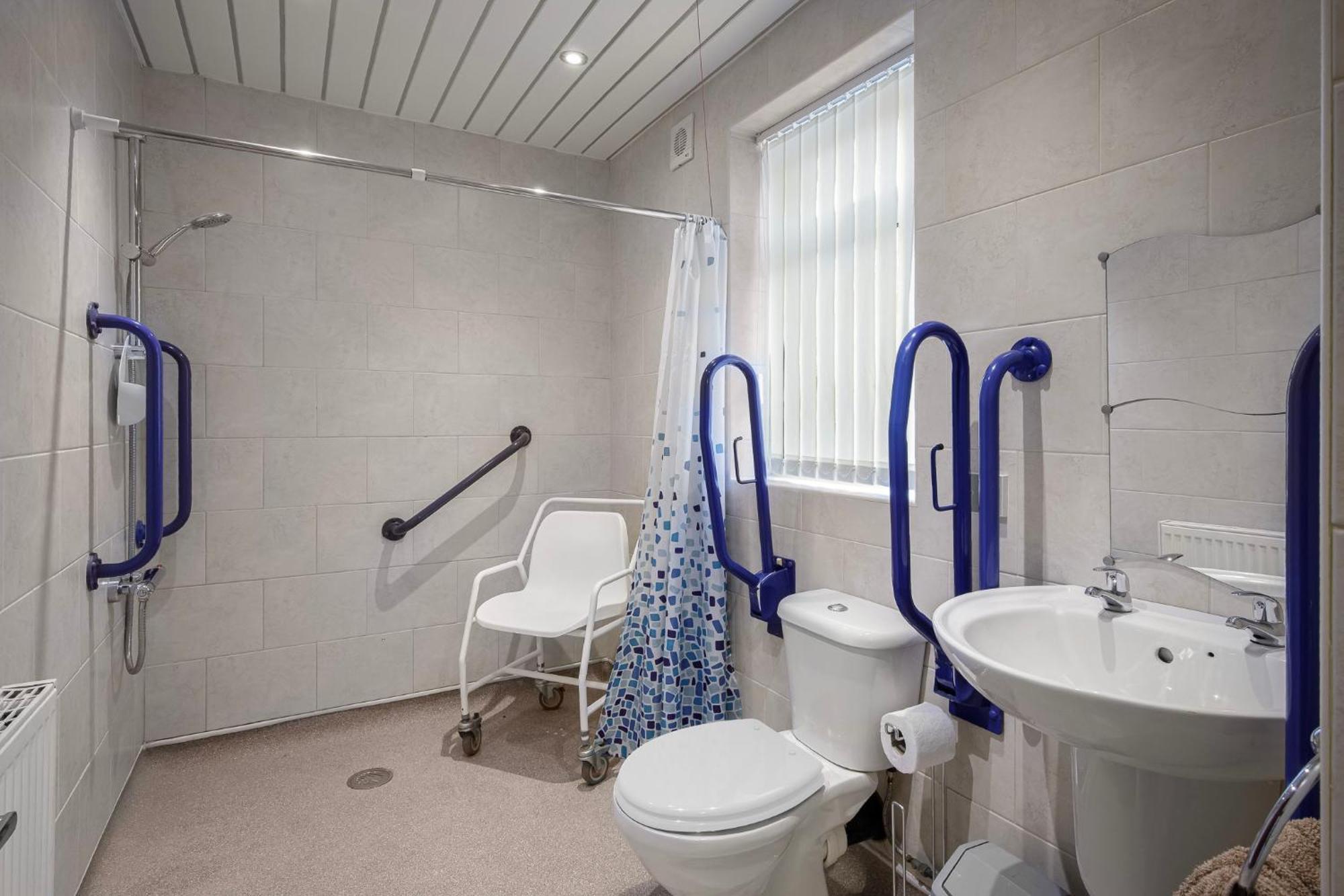 בלקפול Arnside - Spacious 10-Bedroom Seaside Cottage מראה חיצוני תמונה